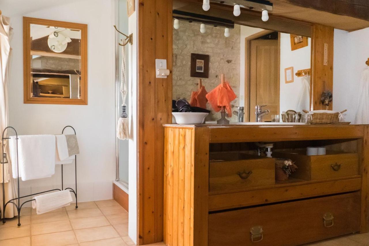 Le Clos Des Fayes Berthegon Esterno foto