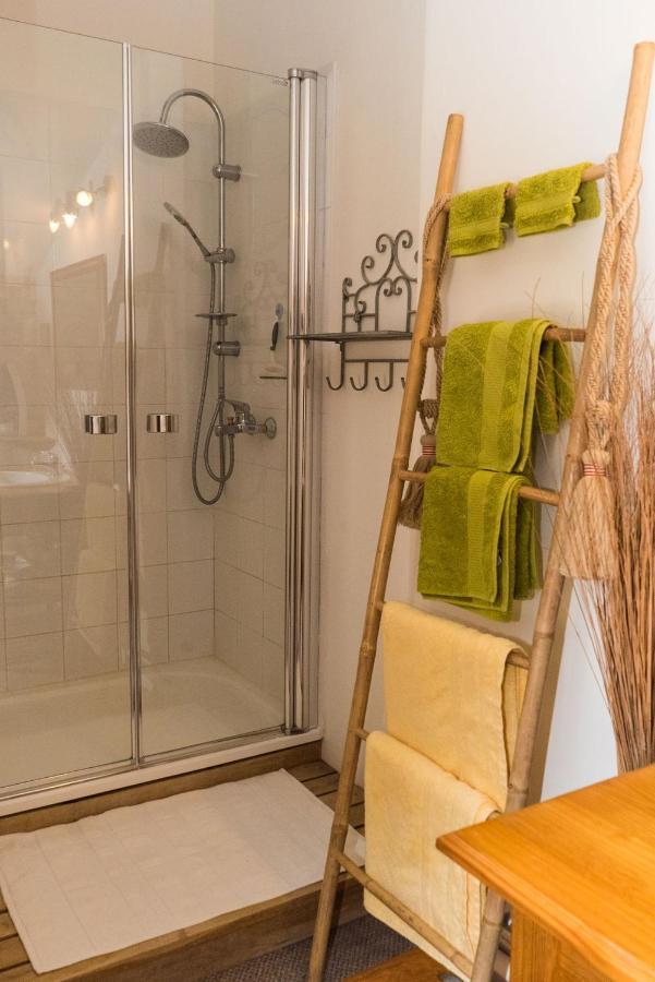 Le Clos Des Fayes Berthegon Esterno foto