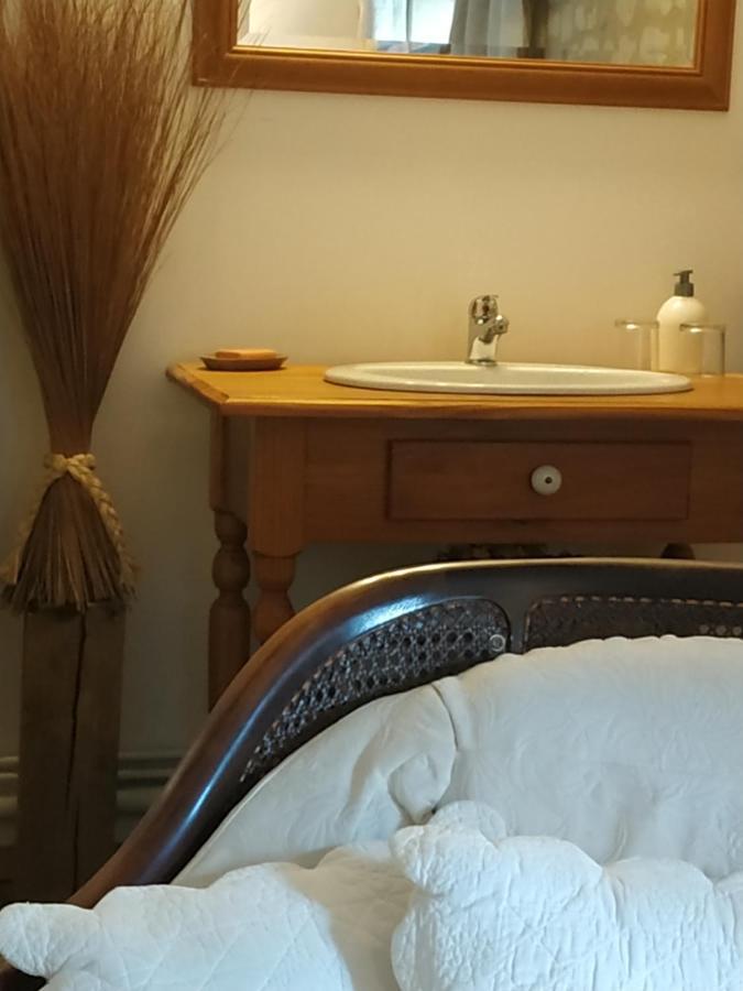 Le Clos Des Fayes Berthegon Esterno foto